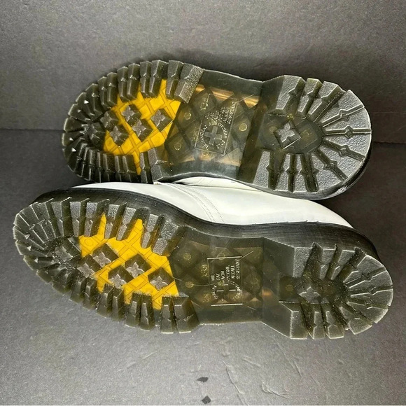 Doc Dr. Martens Smooth White Leather Oxford Platform Shoes 26654 Size 7M - Picture 6 of 10